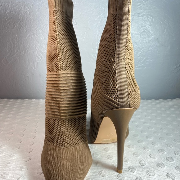 Cape Robbin Chantria Women's Sock Bootie Tan - Picture 5 of 16